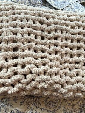 Chunky Knit Sherpa Throw Blanket - Beige